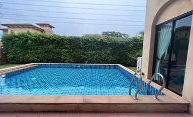 À vendre 3 chambres villa à Huay Yai, Pattaya