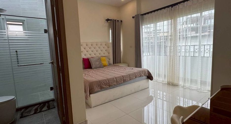 À louer 4 chambres maison à Bang Lamung, Chonburi