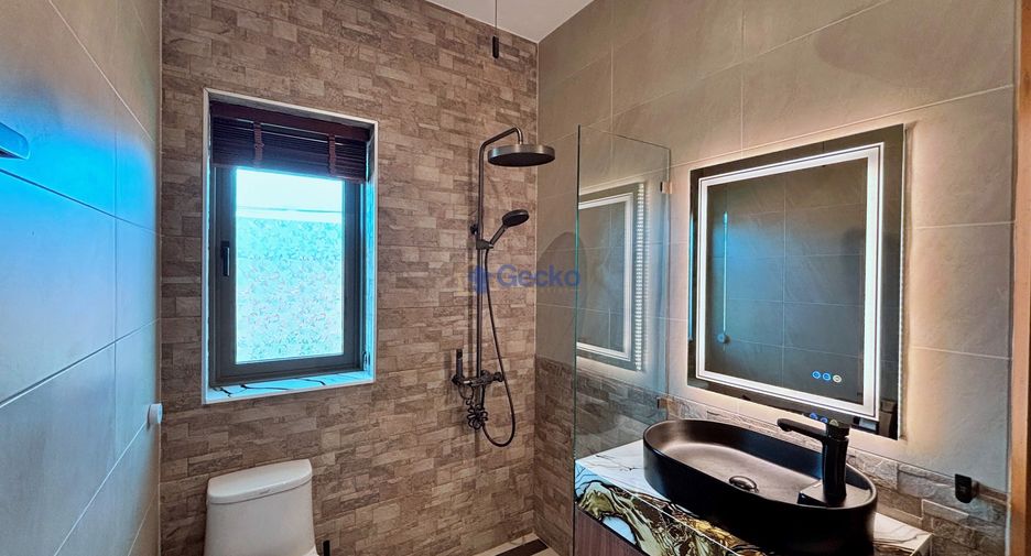 Haus zur Miete und zum Kauf mit 5 Zimmer in Bang Lamung, Chonburi