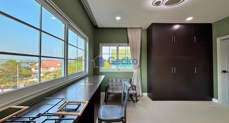 For sale 5 bedrooms house in Bang Lamung, Chonburi