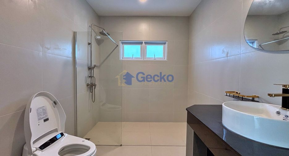 For sale 5 bedrooms house in Bang Lamung, Chonburi