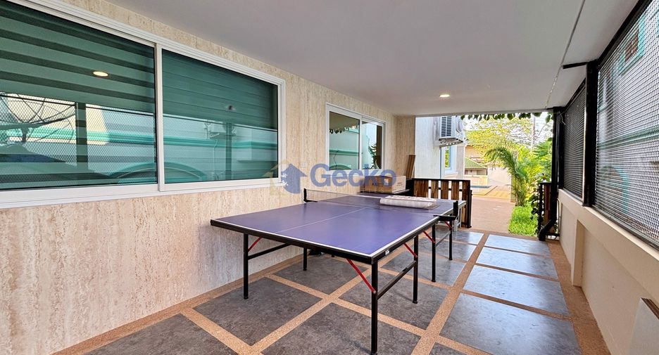 For sale 5 bedrooms house in Bang Lamung, Chonburi
