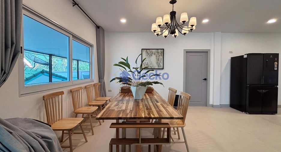 For sale 5 bedrooms house in Bang Lamung, Chonburi