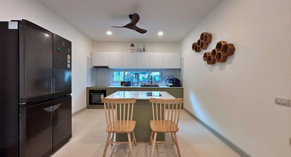 For sale 5 bedrooms house in Bang Lamung, Chonburi