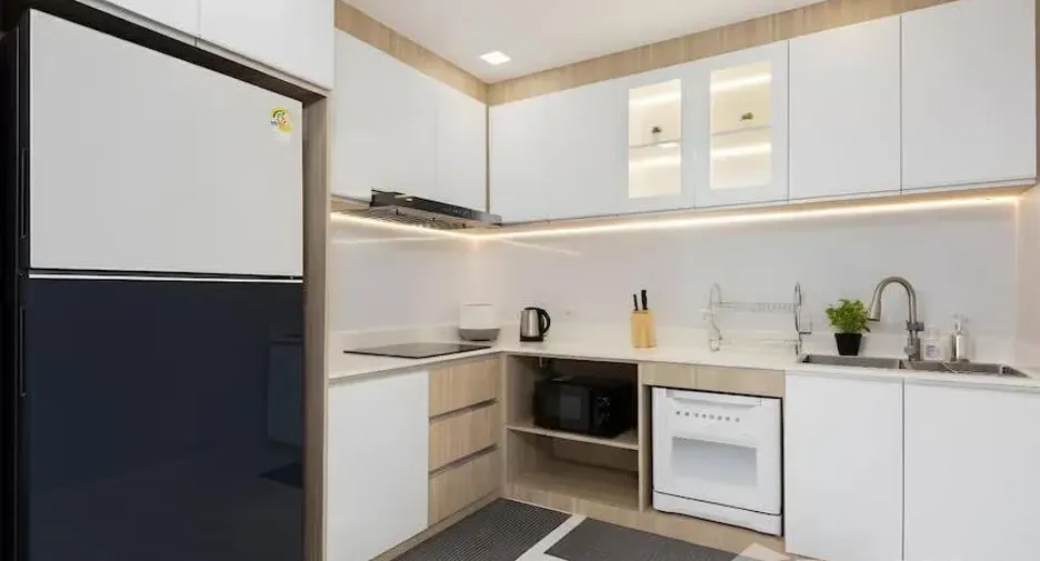 Haus zur Miete mit 3 Zimmer in Huai Khwang, Bangkok