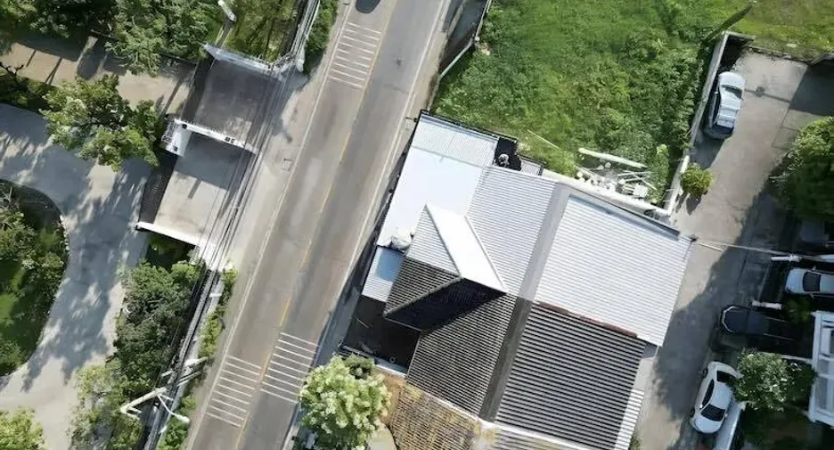 Haus zur Miete mit 3 Zimmer in Huai Khwang, Bangkok