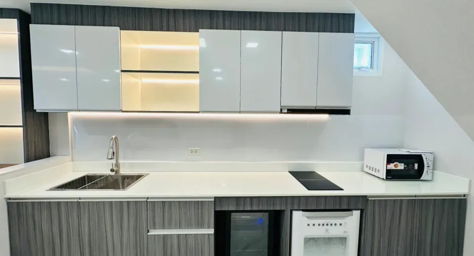 Haus zur Miete mit 3 Zimmer in Huai Khwang, Bangkok