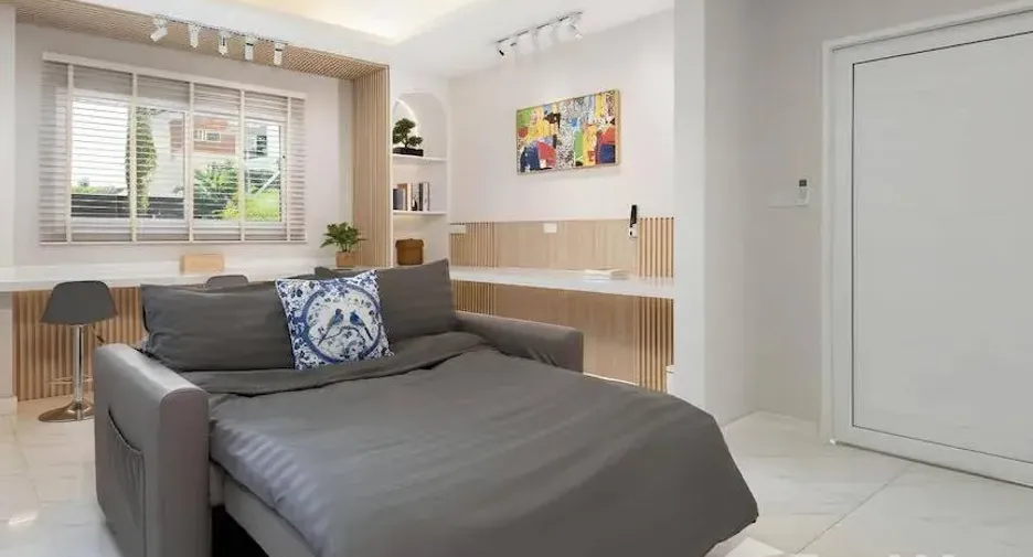 Haus zur Miete mit 3 Zimmer in Huai Khwang, Bangkok