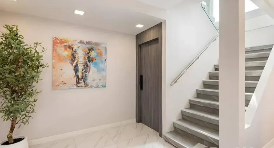 Haus zur Miete mit 3 Zimmer in Huai Khwang, Bangkok