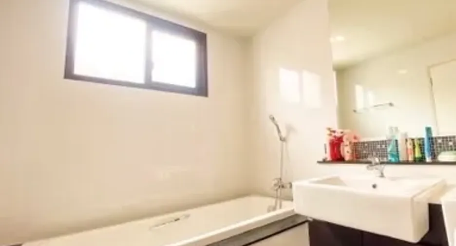 Haus zum Kauf mit 4 Zimmer in Bang Phli, Samut Prakan