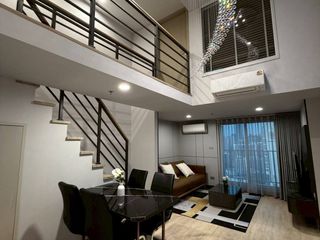 For rent 2 bedrooms condo in Bang Rak, Bangkok