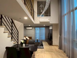 For rent 2 bedrooms condo in Bang Rak, Bangkok