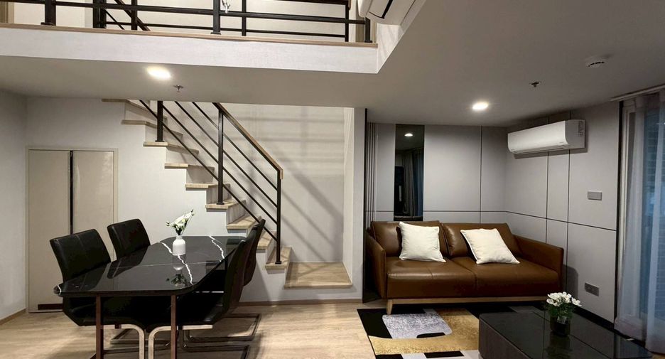 For rent 2 bedrooms condo in Bang Rak, Bangkok