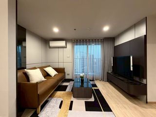 For rent 2 bedrooms condo in Bang Rak, Bangkok