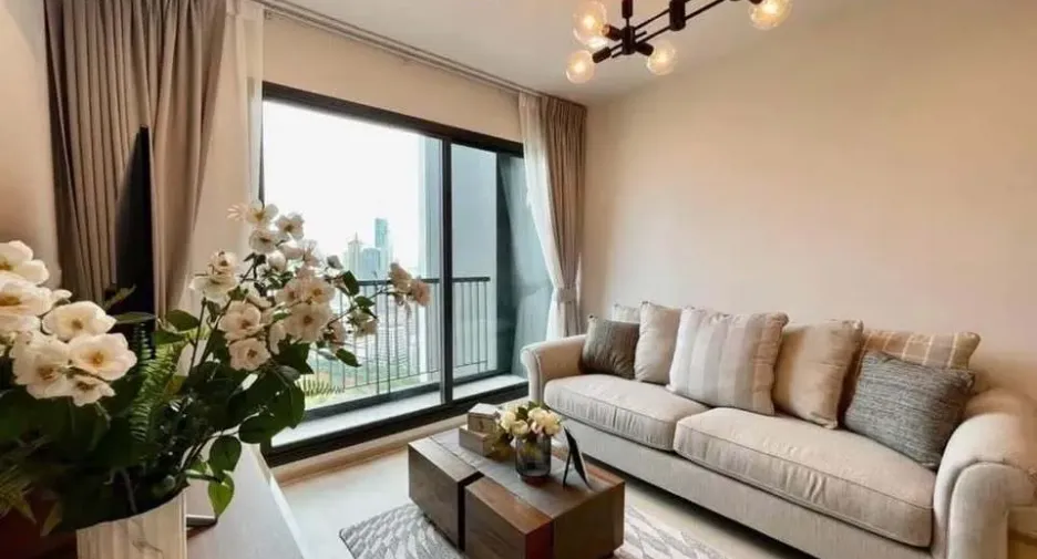 Wohnung zur Miete mit 2 Zimmer in Pathum Wan, Bangkok