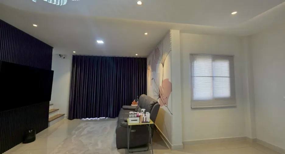 Reihenhaus zur Miete mit 3 Zimmer in Bang Phli, Samut Prakan