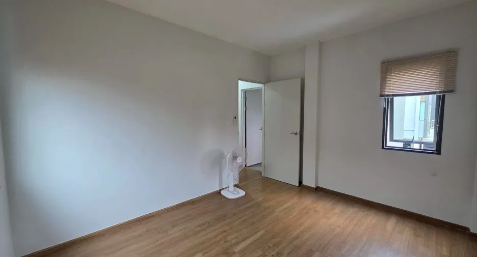 Reihenhaus zur Miete mit 3 Zimmer in Bang Phli, Samut Prakan
