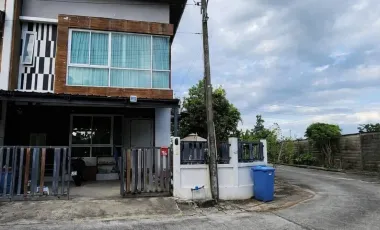 For rent 3 bedrooms townhouse in Mueang Phuket, Phuket