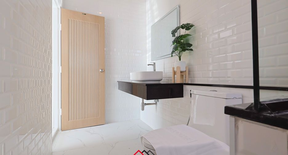 Casa en venta de 4 habitaciones en Bang Lamung, Chonburi