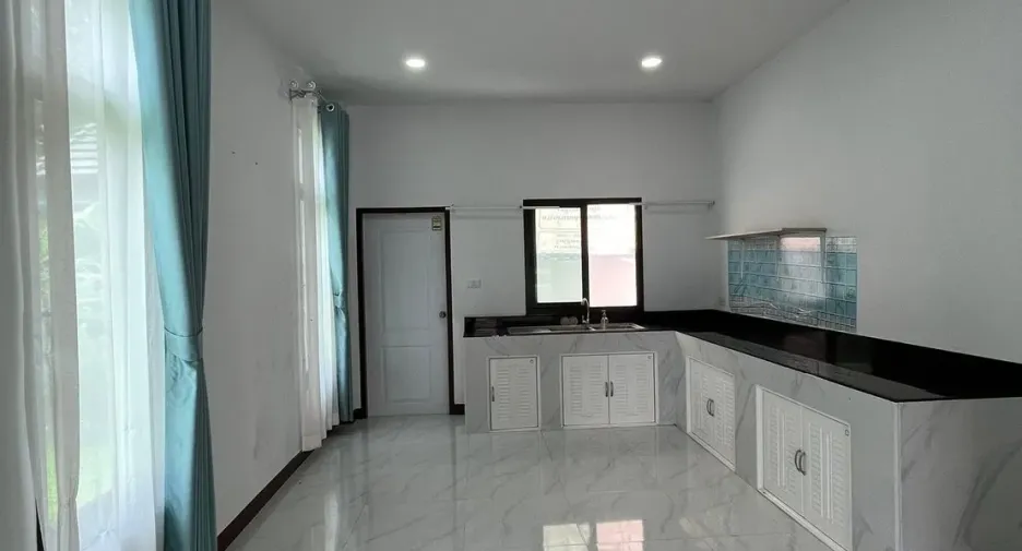 For rent 3 bedrooms house in San Sai, Chiang Mai