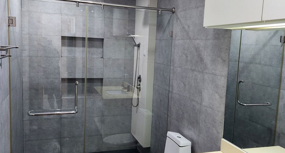 Condo en alquiler de 2 habitaciones en Bang Lamung, Chonburi