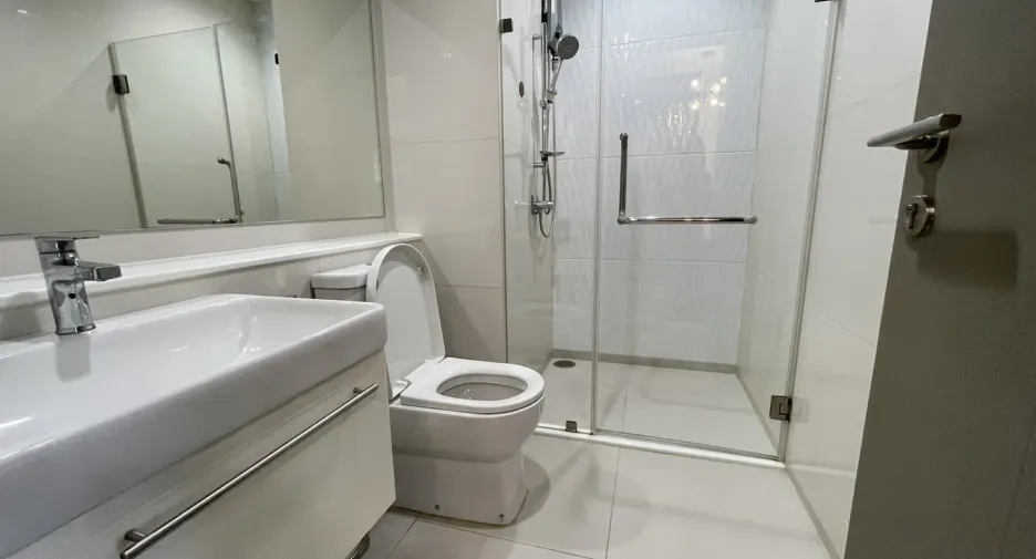 For rent 2 ベッドルーム condo in Huai Khwang, Bangkok