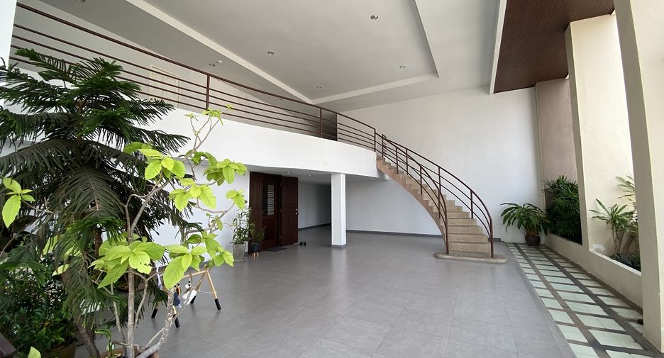 出售 3 卧室 公寓 在 Khlong Toei, 曼谷