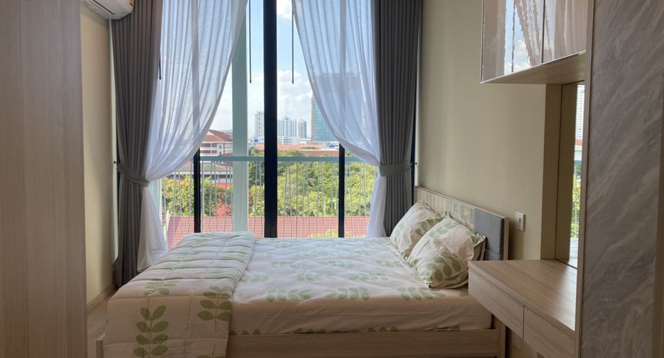 For sale 2 bedrooms condo in Watthana, Bangkok