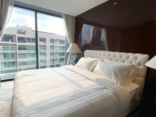 For sale 3 bedrooms condo in Watthana, Bangkok
