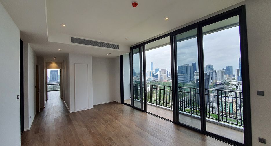 For sale 2 bedrooms condo in Pathum Wan, Bangkok