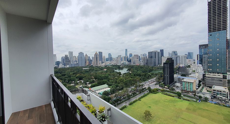 For sale 2 bedrooms condo in Pathum Wan, Bangkok