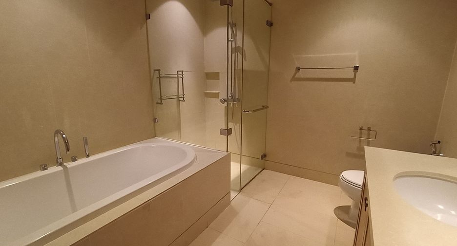 À vendre 1 chambre condo à Khlong Toei, Bangkok