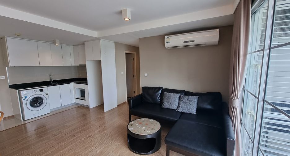 Продажа 2 спальни кондо в Щаттхана, Бангкок