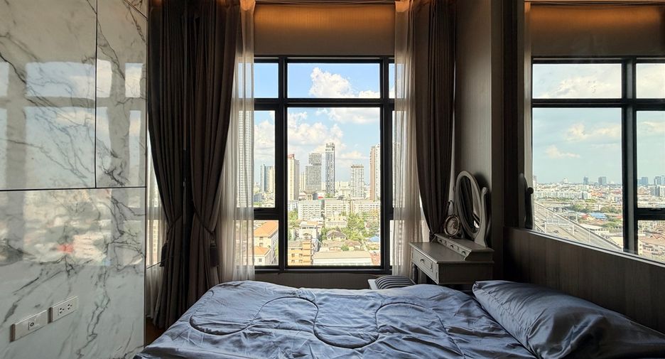 For sale 1 bed condo in Phra Khanong, Bangkok