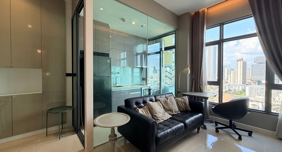 For sale 1 bed condo in Phra Khanong, Bangkok