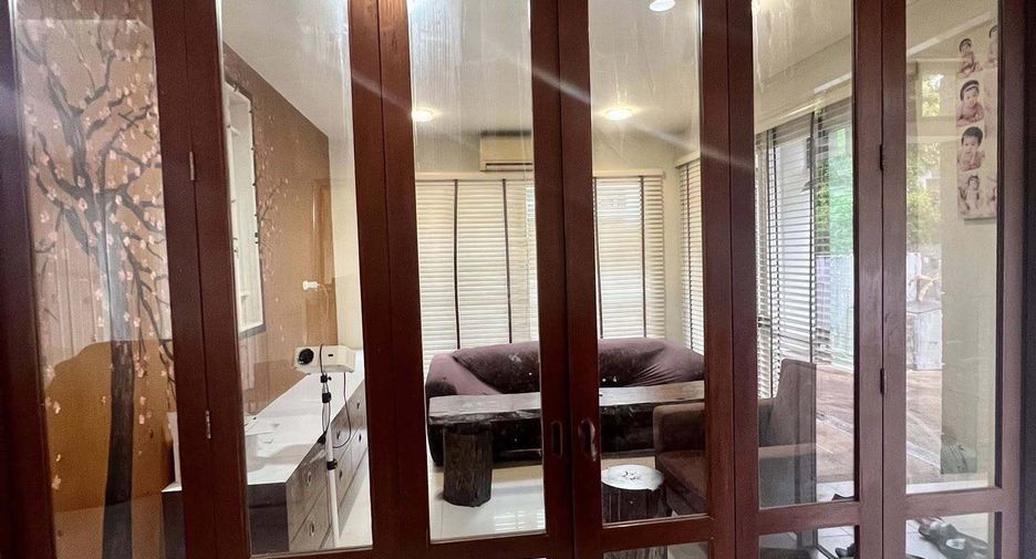For sale and for rent 3 bedrooms house in Prawet, Bangkok