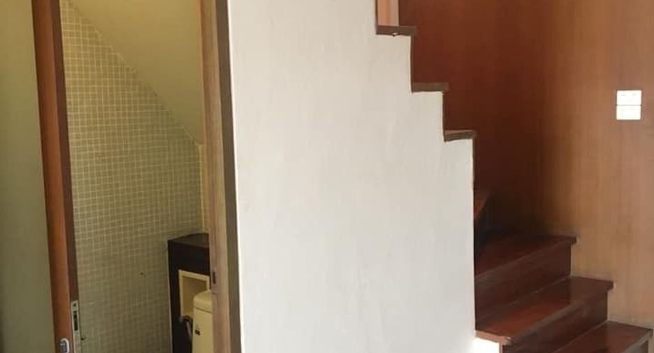 For rent 2 bedrooms townhouse in Bang Na, Bangkok