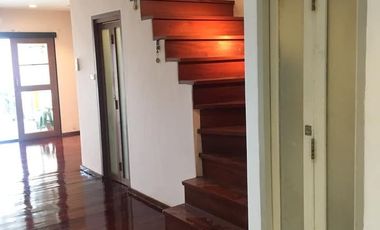 For rent 2 bedrooms townhouse in Bang Na, Bangkok