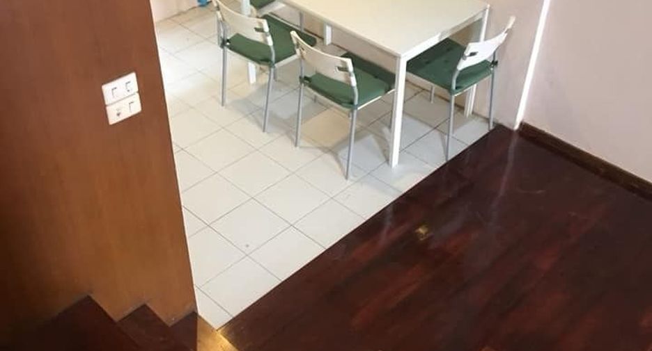 For rent 2 bedrooms townhouse in Bang Na, Bangkok