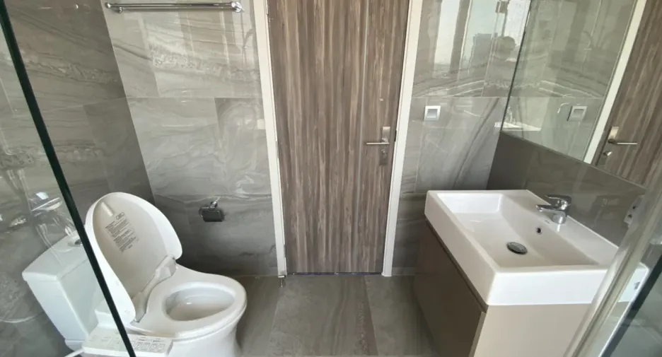 For sale and for rent 1 bed condo in Khlong Toei, Bangkok
