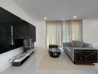 Haus zur Miete mit 5 Zimmer in Bang Lamung, Chonburi