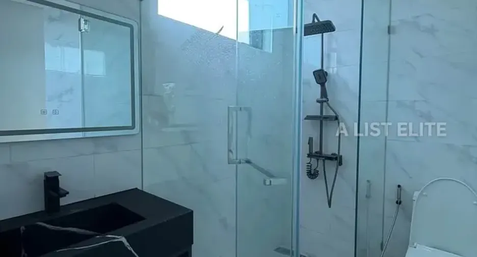 For rent 5 bedrooms house in Bang Lamung, Chonburi