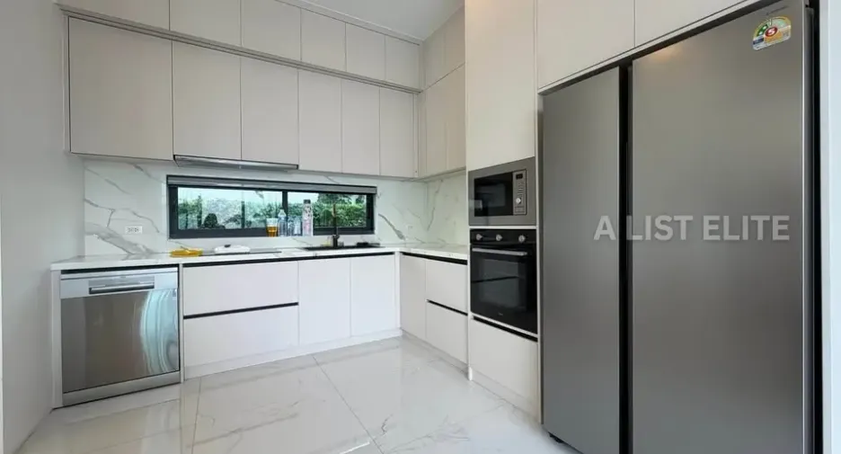 For rent 5 bedrooms house in Bang Lamung, Chonburi