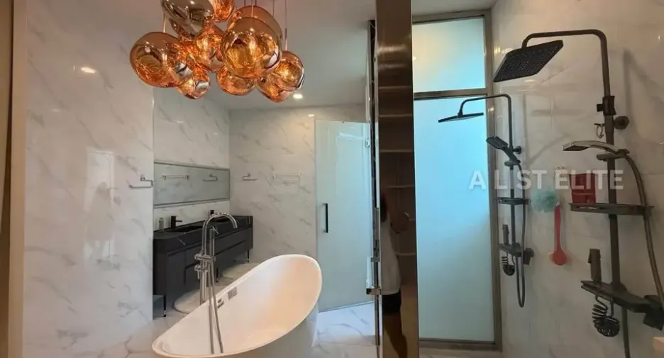 For rent 5 bedrooms house in Bang Lamung, Chonburi