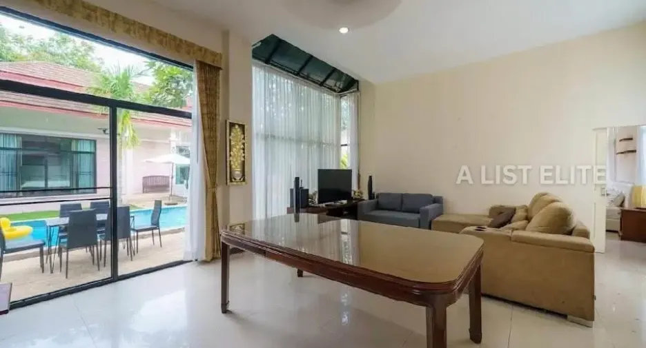 For rent 4 bedrooms house in Bang Lamung, Chonburi