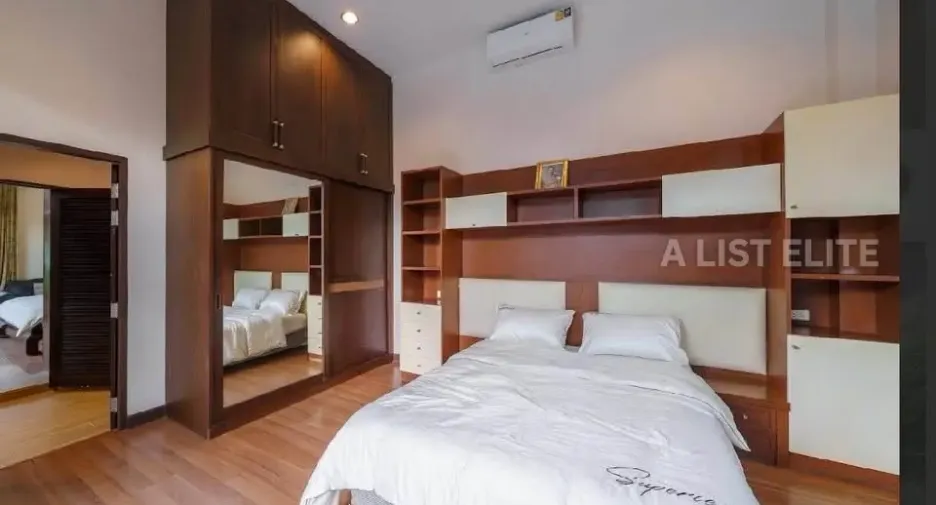 For rent 4 bedrooms house in Bang Lamung, Chonburi