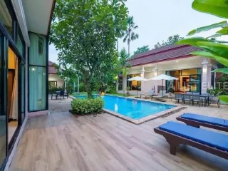 Haus zur Miete mit 4 Zimmer in Bang Lamung, Chonburi