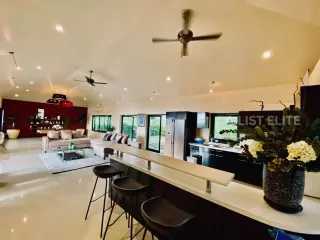 Haus zur Miete mit 4 Zimmer in Bang Lamung, Chonburi