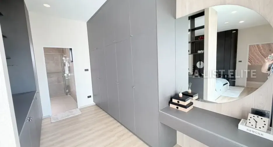 For rent 5 bedrooms house in Bang Lamung, Chonburi