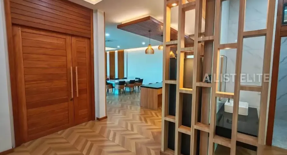 For rent 5 bedrooms house in Bang Lamung, Chonburi